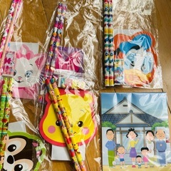 えんぴつ　消しゴム　メモ帳セットの画像