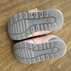 new balance ベビーシューズ 15cm ピンクの画像