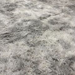 240×200　シャギーラグの画像