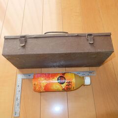 鉄製 工具箱 道具入れ ロック機能 収納ケース 大工 職人 古道具 シャビー 昭和 アイアンの画像