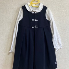【子供服】タルティーヌエショコラ 白シャツ120とノースリーブワンピース110のセットの画像