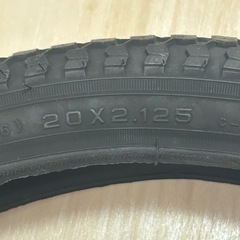 【未使用品】 タイヤ 《2本セット》 20インチ 20x2.125　電動アシスト自転車  の画像