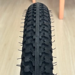 【未使用品】 タイヤ 《2本セット》 20インチ 20x2.125　電動アシスト自転車  の画像