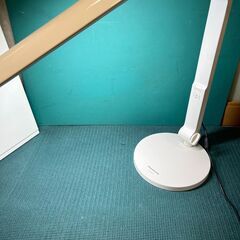 パナソニック　LEDデスクライトの画像