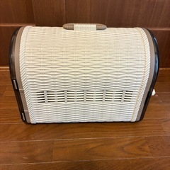 キャリーケース　犬猫用の画像