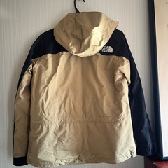 美品ノースフェイス　マウンテンパーカーXLの画像