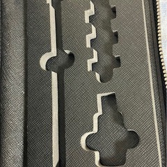 borntorun　カードケース　カーボンレザー　ボントランの画像