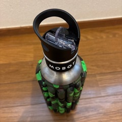 【新品未使用MOBOT カモフラージュ水筒・筋膜ローラー 】の画像