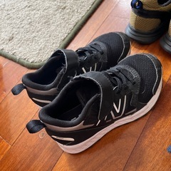 洗ってません！男の子シューズ18.5〜19cm19cmの画像