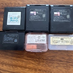 アイシャドウ　半端品　ハンパ　訳あり　の画像