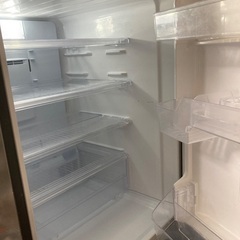 シャープ製冷蔵庫の画像