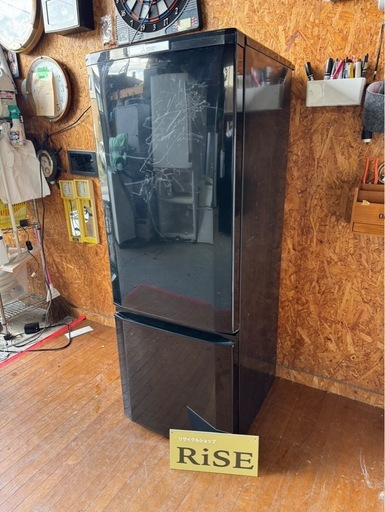 J2808 三菱　MITSUBISHI ミツビシ　168L 2015年　2ドア冷蔵庫　ドア正面凹み、傷あり
