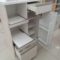 ★リユースのサカイ日立店★HJ8155 泉洋化工株式会社 レンジ台 ライトベージュ H120.5×D45×W80 クリーニング済み の画像