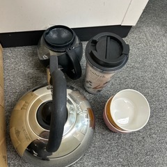 食器　マグカップ等の画像