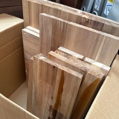 【お引き渡し決まりました】端材(杉、パイン集成材)等の画像