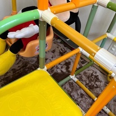 お話中！アンパンマンの滑り台、ブランコの画像