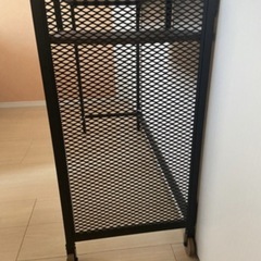 IKEA パソコンデスクの画像