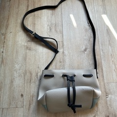 ショルダーバッグの画像