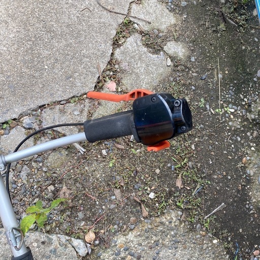 草刈機