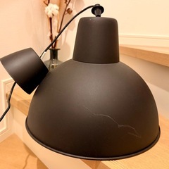 電球付きIKEA SKURUP ペンダントライト（ブラック）の画像
