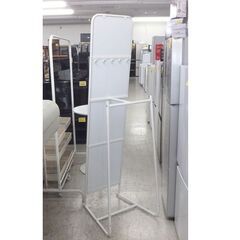 イケア スタンドミラー 幅50cm ハンガーラック付き 5連フック付き ホワイト 姿見鏡 全身ミラー☆ 札幌市 北区 屯田 の画像