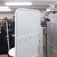 イケア スタンドミラー 幅50cm ハンガーラック付き 5連フック付き ホワイト 姿見鏡 全身ミラー☆ 札幌市 北区 屯田 の画像