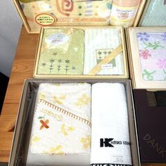 【B379】未使用/長期保管品/ギフトタオル/まとめ/バスタオル/フェイスタオル/ハンカチ/箱入りの画像