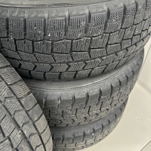 【決まりました】アルミホイール付　スタッドレスタイヤ　195/65R15 プリウス等 