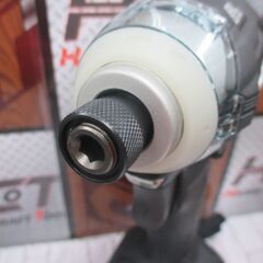 マキタ makita TD160D インパクトドライバ 未使用品 バッテリ14.4V二個/充電器 黒フルセット 【ハンズクラフト宜野湾店】の画像