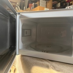 ＺＥＰＥＡＬ　電子レンジ　ホワイト　ターンテーブル　２０１４年製　ゼピール　ＤＲ－Ｍ２０１１の画像