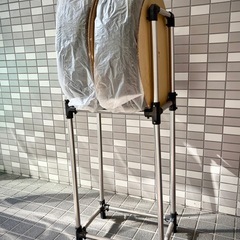 軽自動車用スチールホイールとタイヤラックの画像