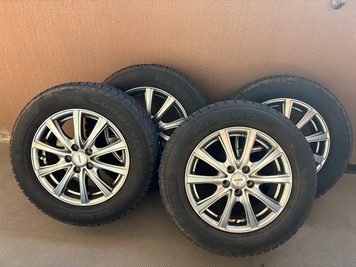 15インチスタッドレスタイヤ&アルミホイール4本セット