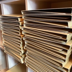 A4 ファイルバインダー 紙製 の画像