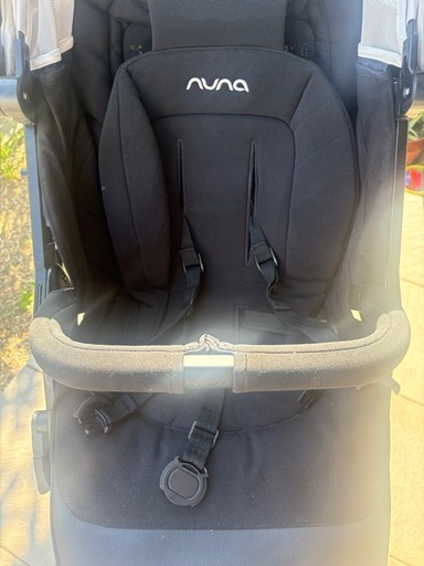 1nuna ベビーカー　タボ 