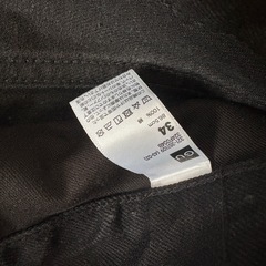 ブラック ストレートデニム 34の画像