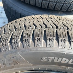 ブリヂストンブリザックVRX2トヨタ純正アルミ付きスタッドレスタイヤ　30プリウス PCD100の画像