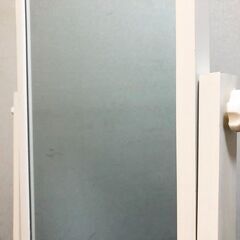 ミルキーホワイト スタンドミラー全身用 姿見スリムタイプ キャスター（ロック2ヶ所）付き シンプルデザイン鏡 角度無段階調節ミラーの画像