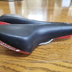 サドル２００円の画像
