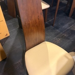 椅子10席の画像