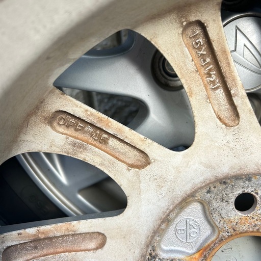 ダイハツ純正ホイール　15インチ　4.5J 　オフセット45　4本セット