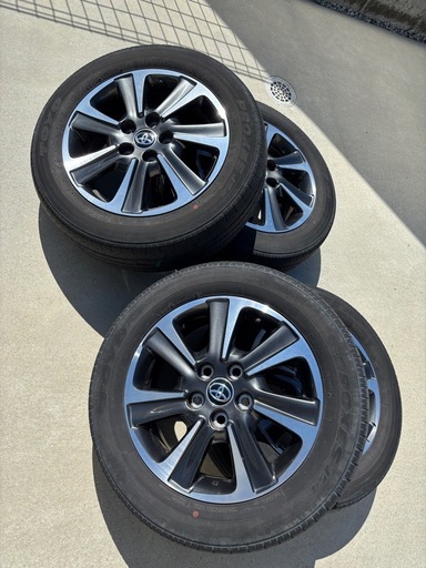 【正規品】タイヤホイールセット　１６インチ　ヴォクシー