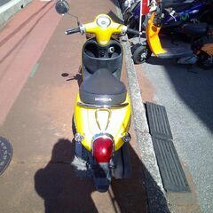 NO.5523　ジョルノ （ＧＩＯＲＮＯ）４サイクルエンジン　フューエルインジェクション　前カゴ付き　イエロー　☆彡の画像