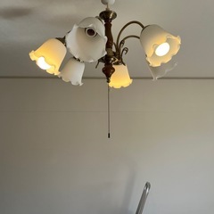 シャンデリア照明の画像