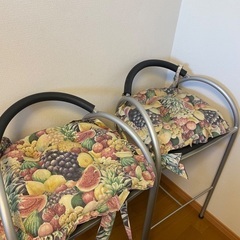 ハイチェアー2脚セットの画像