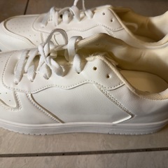 新品スニーカー　28.0センチの画像