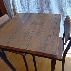 美品　ダイニングテーブル　椅子　3点セットの画像