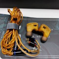 【良品】QoA(クイーンオブオーディオ) Mojito/イヤホン/有線/アンバーの画像