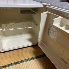 日立冷蔵庫　　小型冷蔵庫　単身　の画像