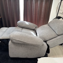 【LOWYA】1人掛け電動リクライニングソファの画像