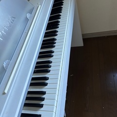 電子ピアノの画像